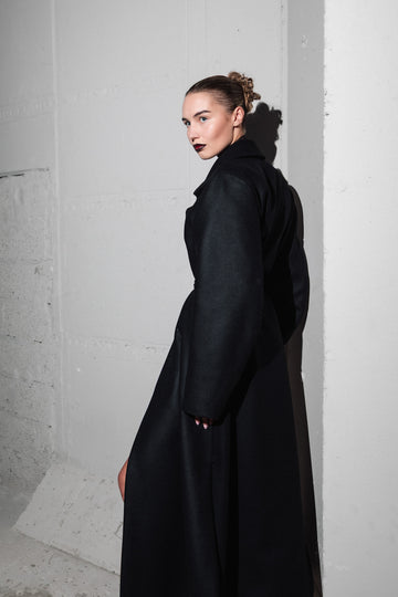 Wool coat "Fatale"