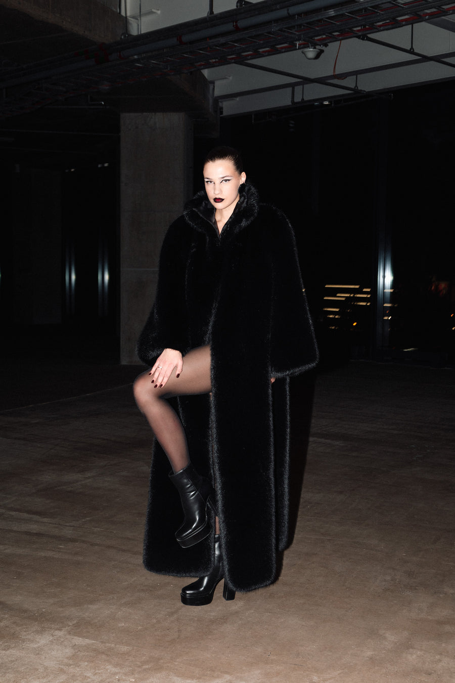 PRE _ORDER _MAXI FUR coat "panther"